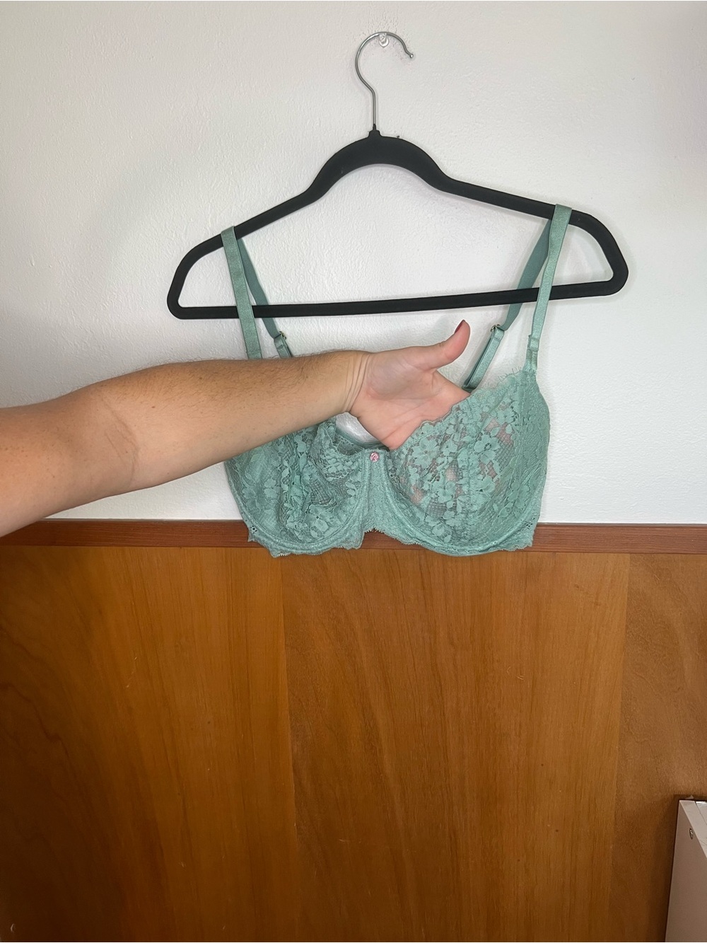 Bra - Picture 2 of 4